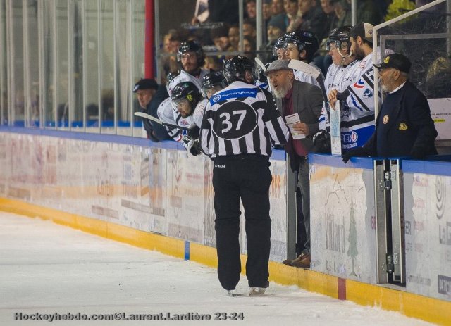 Photo hockey match Villard-de-Lans - Courchevel-Méribel-Pralognan le 21/04/2024