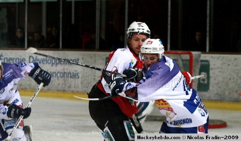 Briançon  3 - 2 Avignon