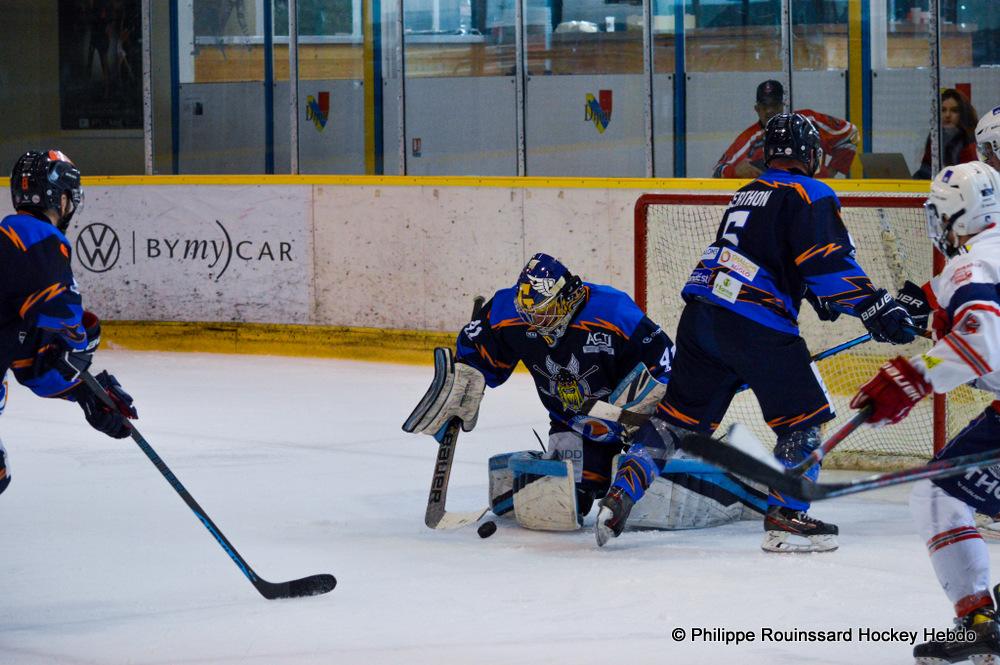 Châlons-en-Champagne 3 - 4 Luxembourg