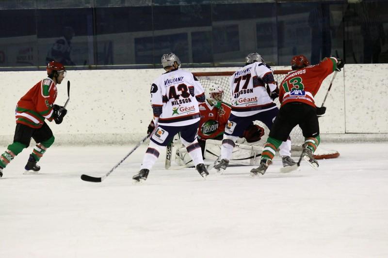 Mont-Blanc 4 - 5 Grenoble 