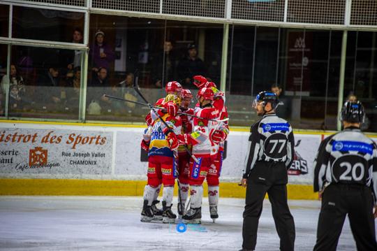 Chamonix  5 - 4 Grenoble 