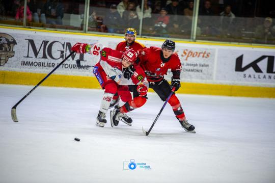Chamonix  5 - 4 Grenoble 