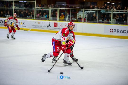 Chamonix  5 - 4 Grenoble 