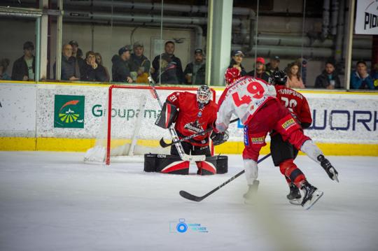 Chamonix  5 - 4 Grenoble 