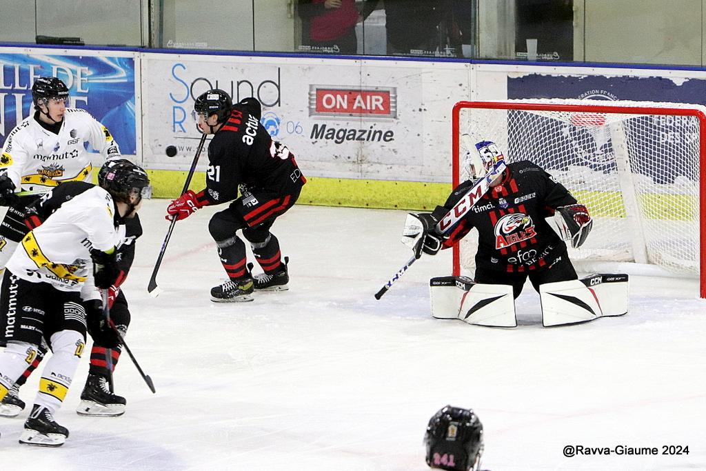 Nice 2 - 0 Rouen