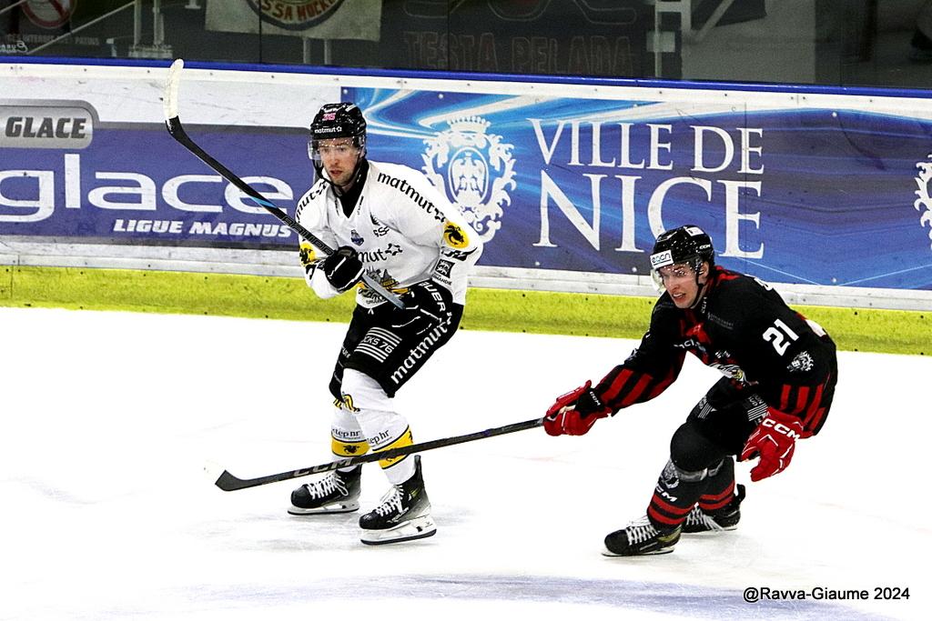 Nice 2 - 0 Rouen