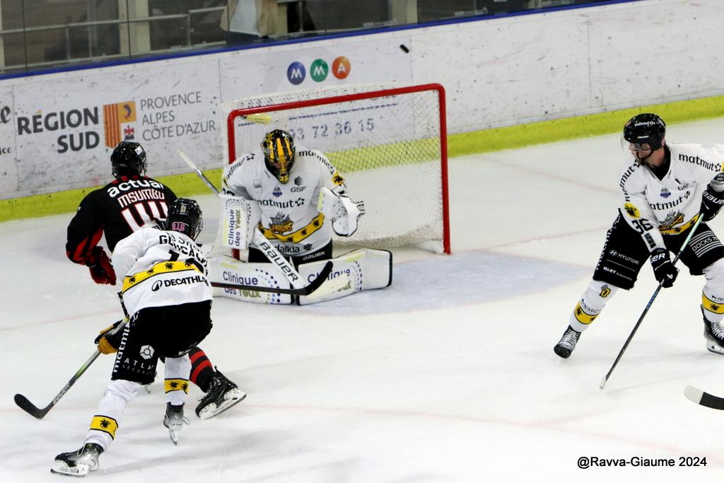 Nice 2 - 0 Rouen