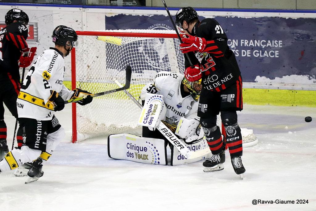 Nice 2 - 0 Rouen