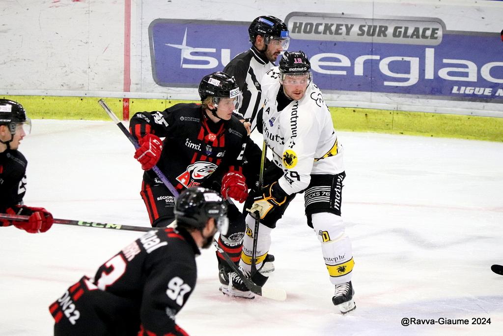 Nice 2 - 0 Rouen