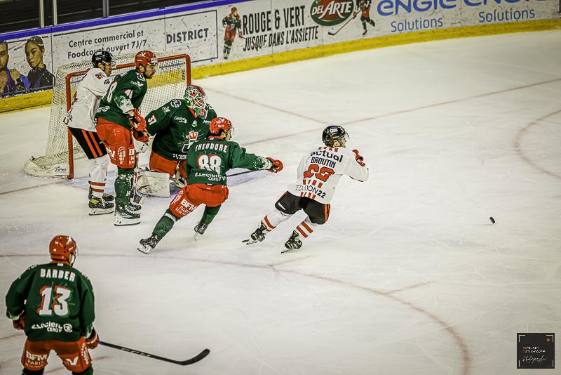 Cergy-Pontoise 4 - 1 Nice