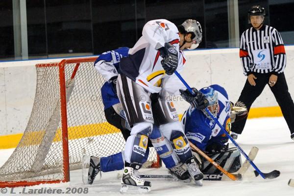 Mont-Blanc 1 - 4 Grenoble 