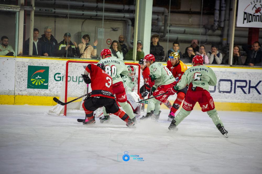 Chamonix  1 - 0 Cergy-Pontoise