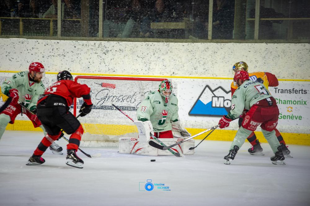 Chamonix  1 - 0 Cergy-Pontoise