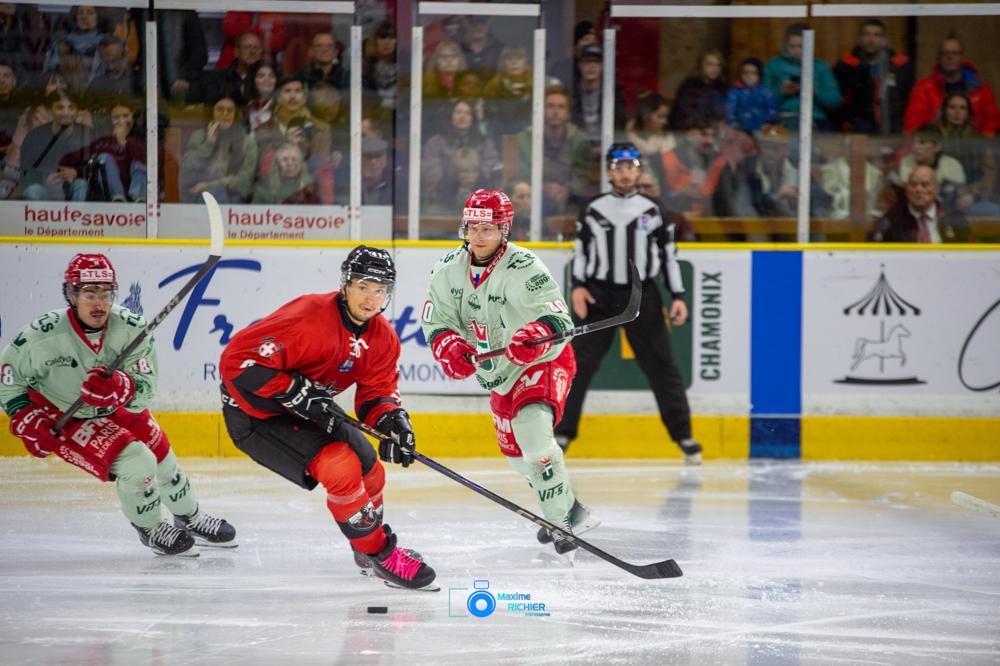 Chamonix  1 - 0 Cergy-Pontoise