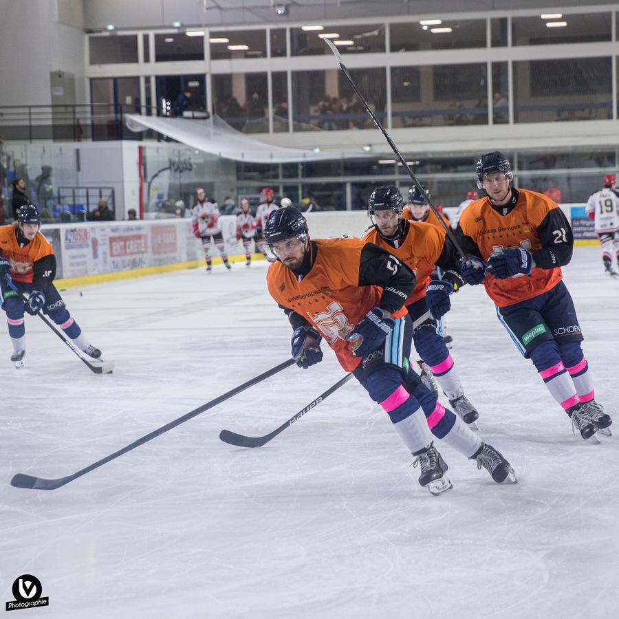 Tours  4 - 1 Neuilly/Marne