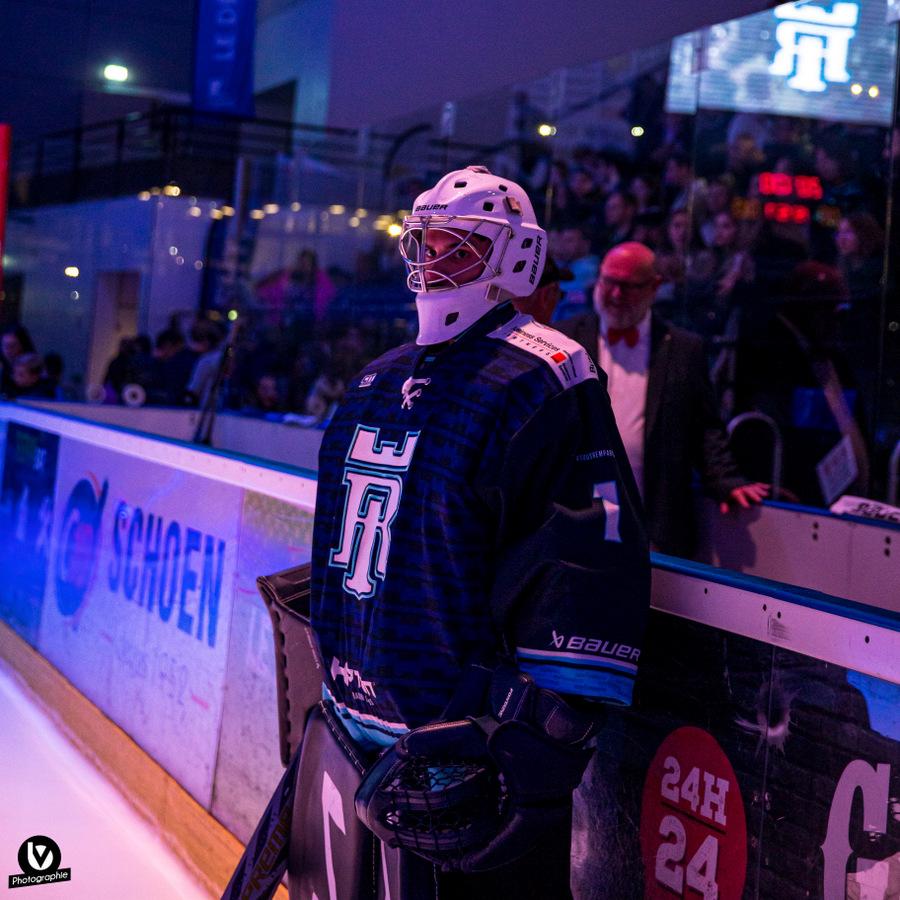 Tours  4 - 1 Neuilly/Marne