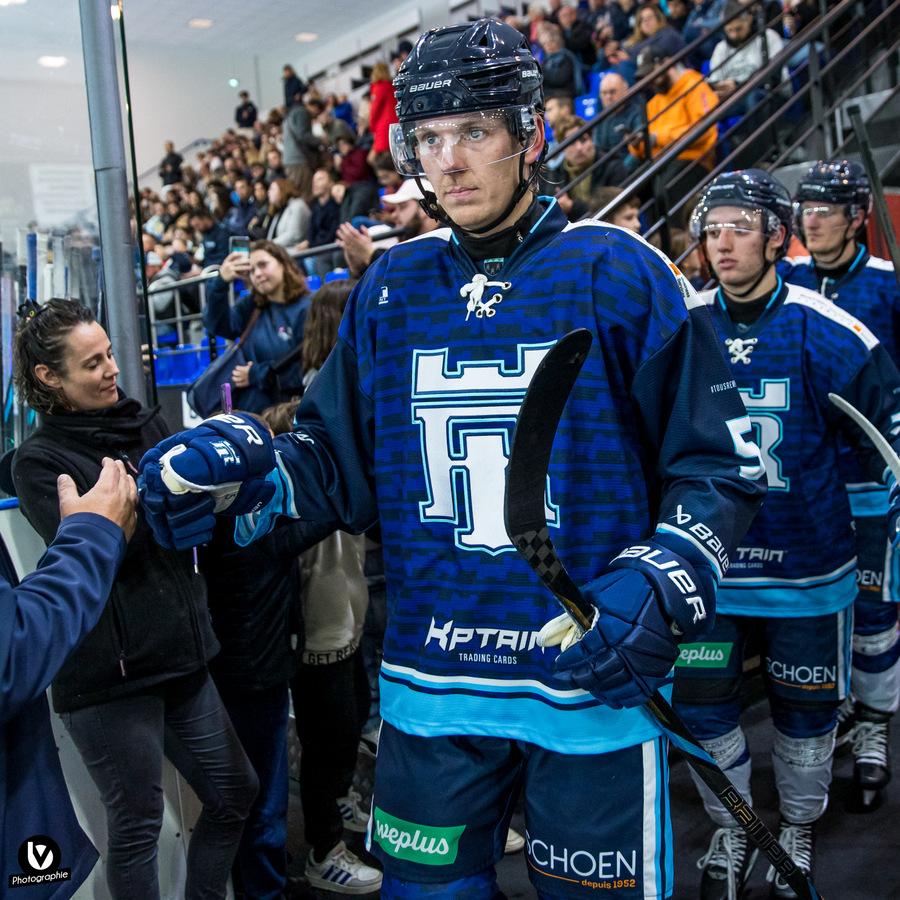 Tours  0 - 7 Anglet