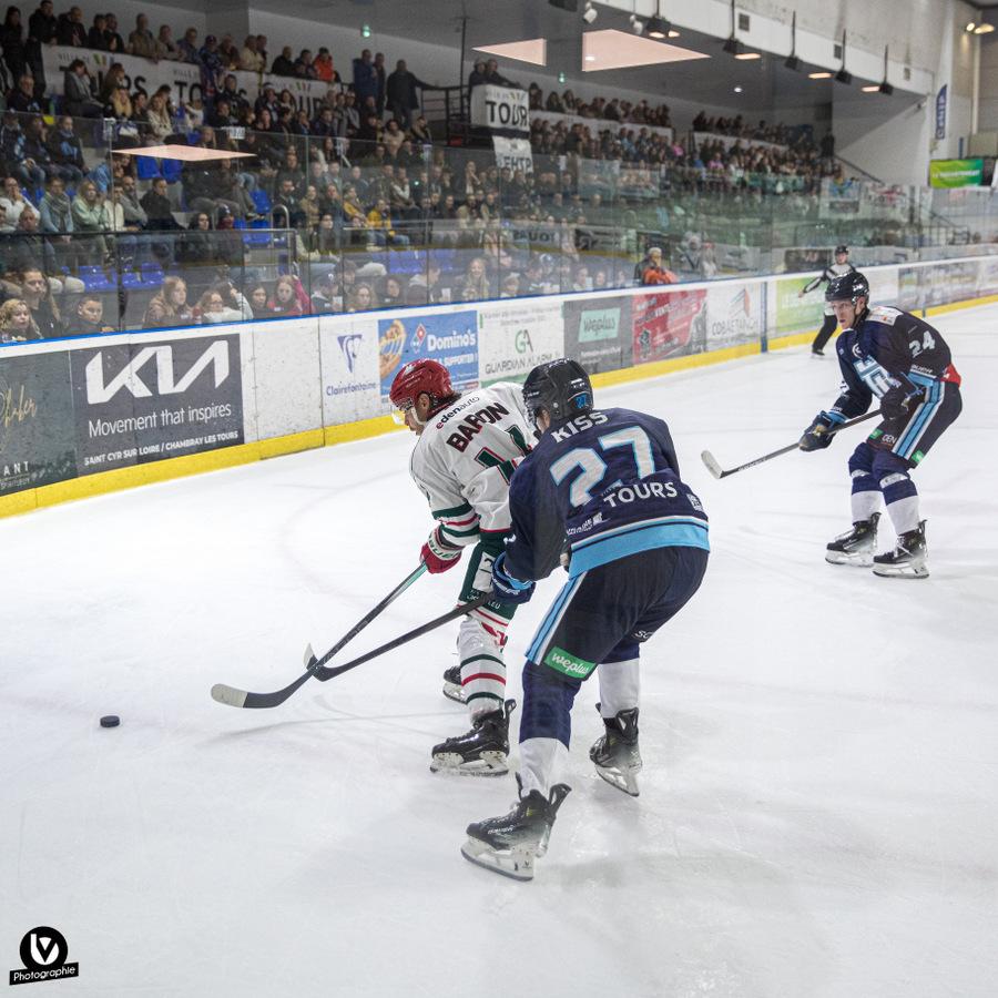 Tours  0 - 7 Anglet