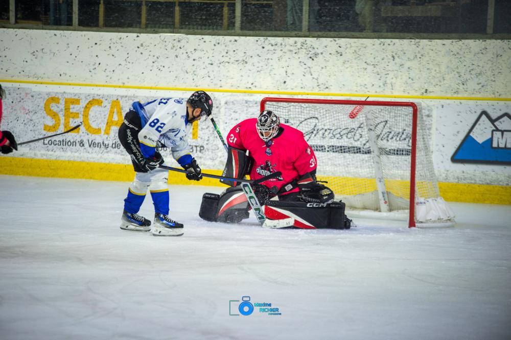 Chamonix  4 - 2 Gap 