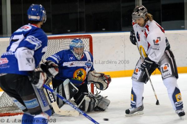 Mont-Blanc 1 - 4 Grenoble 