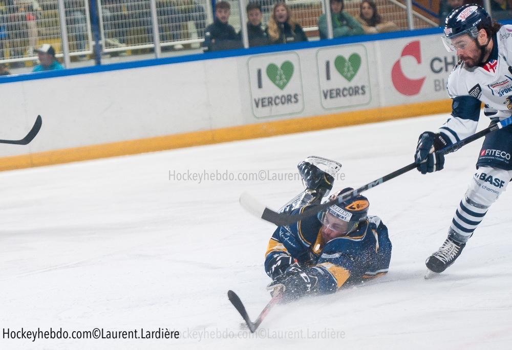 Villard-de-Lans 3 - 5 Dunkerque