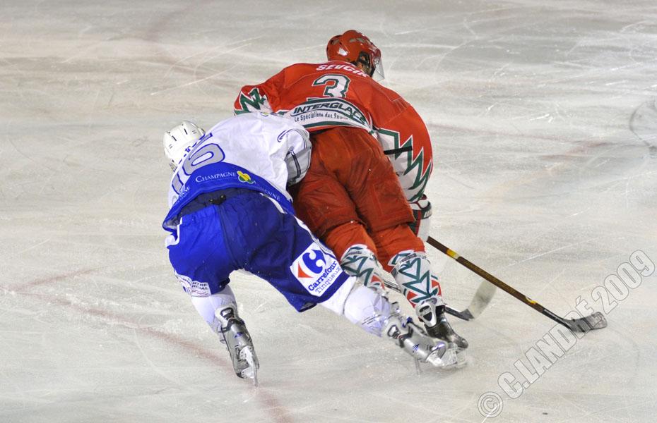 Courbevoie  6 - 4 Reims