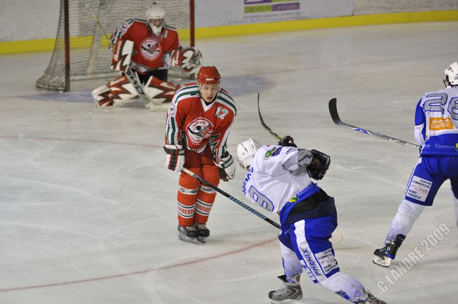 Courbevoie  6 - 4 Reims