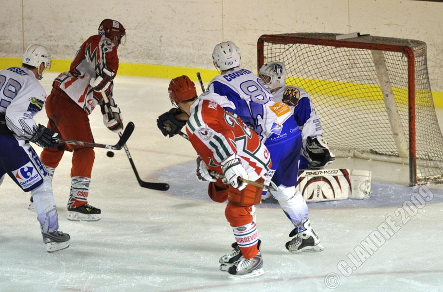 Courbevoie  6 - 4 Reims