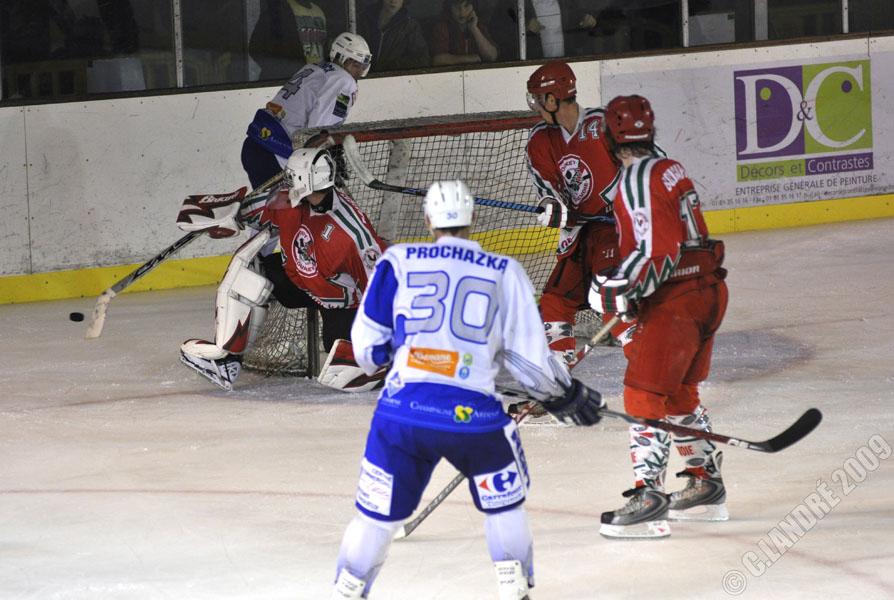 Courbevoie  6 - 4 Reims