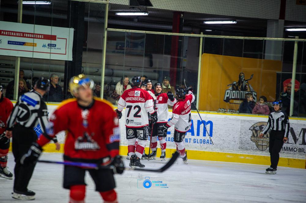 Chamonix  4 - 6 Amiens 
