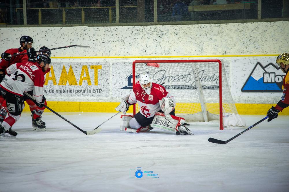 Chamonix  4 - 6 Amiens 
