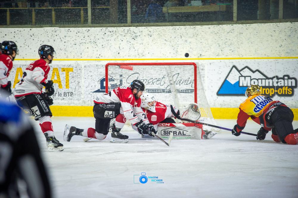 Chamonix  4 - 6 Amiens 