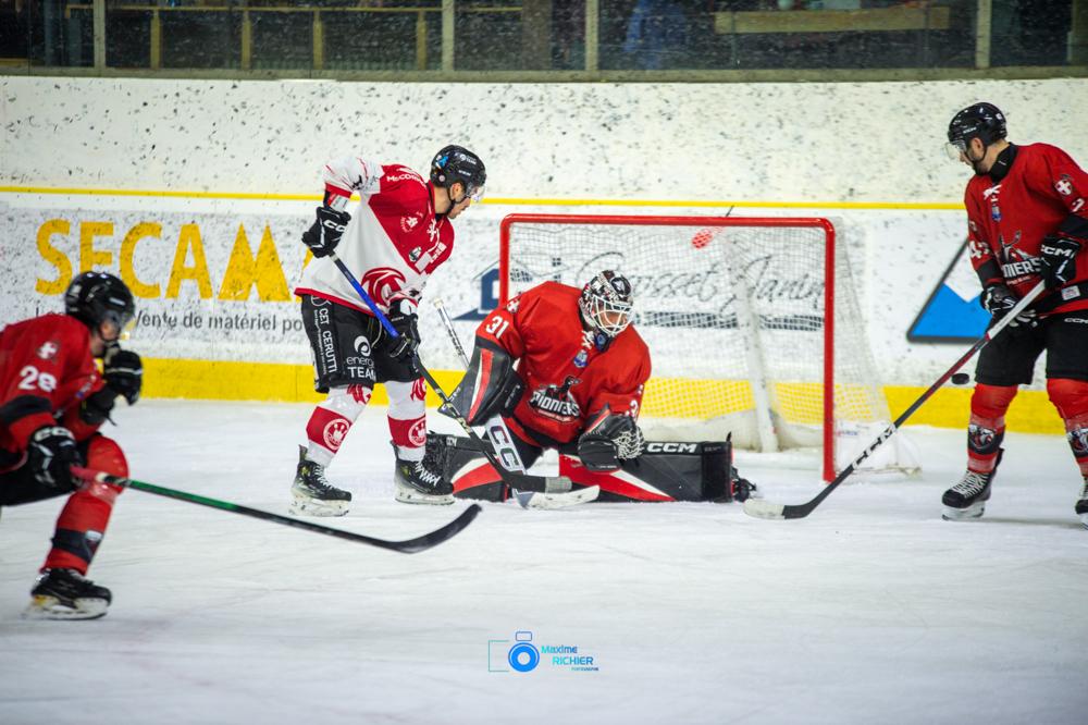 Chamonix  4 - 6 Amiens 