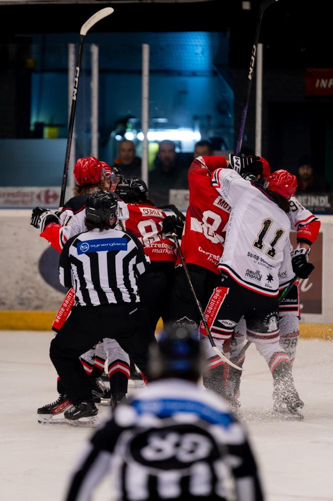 Morzine-Avoriaz 5 - 0 Neuilly/Marne