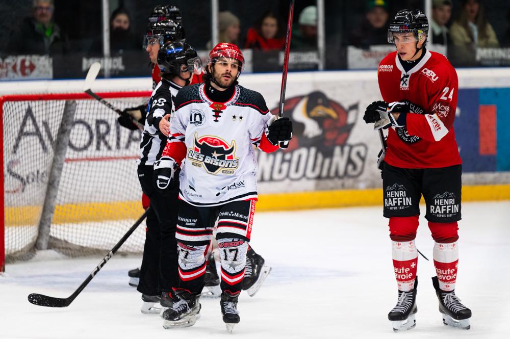 Morzine-Avoriaz 5 - 0 Neuilly/Marne