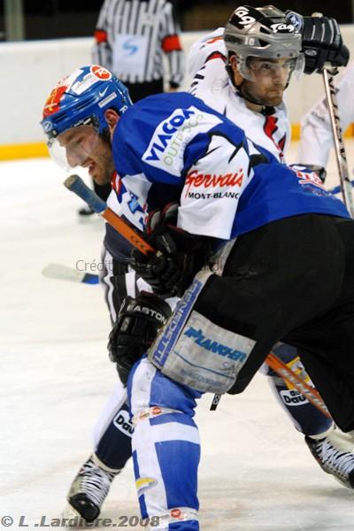 Mont-Blanc 1 - 4 Grenoble 