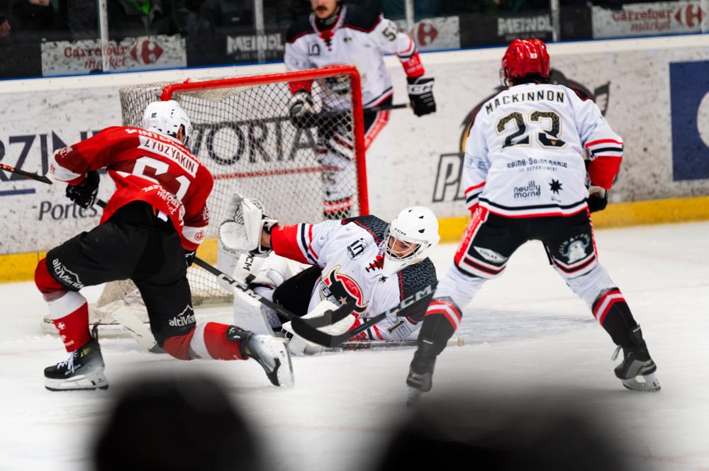 Morzine-Avoriaz 5 - 0 Neuilly/Marne