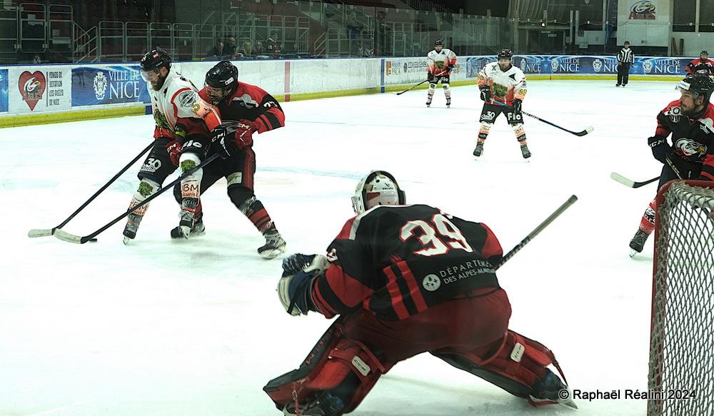 Nice II 10 - 2 Nimes