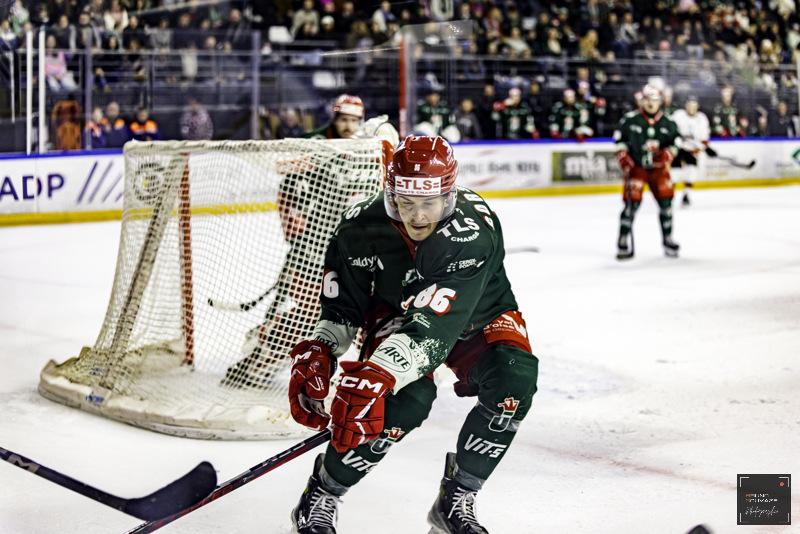 Cergy-Pontoise 3 - 4 Chamonix 