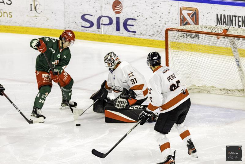 Cergy-Pontoise 3 - 4 Chamonix 