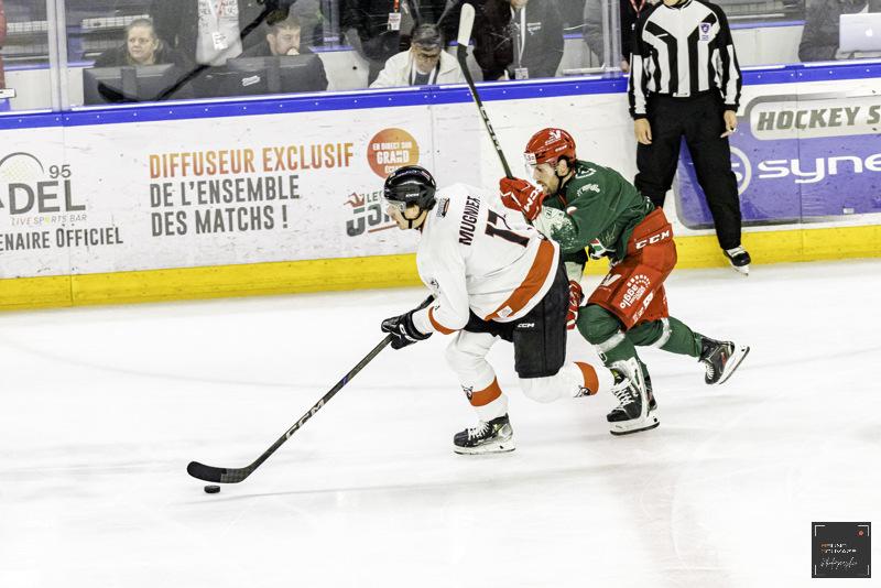 Cergy-Pontoise 3 - 4 Chamonix 