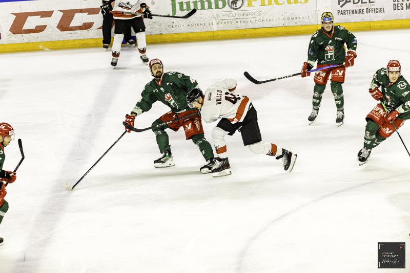 Cergy-Pontoise 3 - 4 Chamonix 
