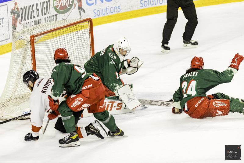 Cergy-Pontoise 3 - 4 Chamonix 