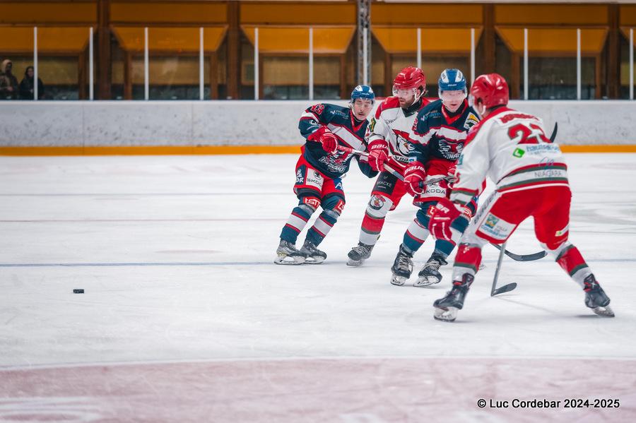 Luxembourg 2 - 7 Courbevoie 