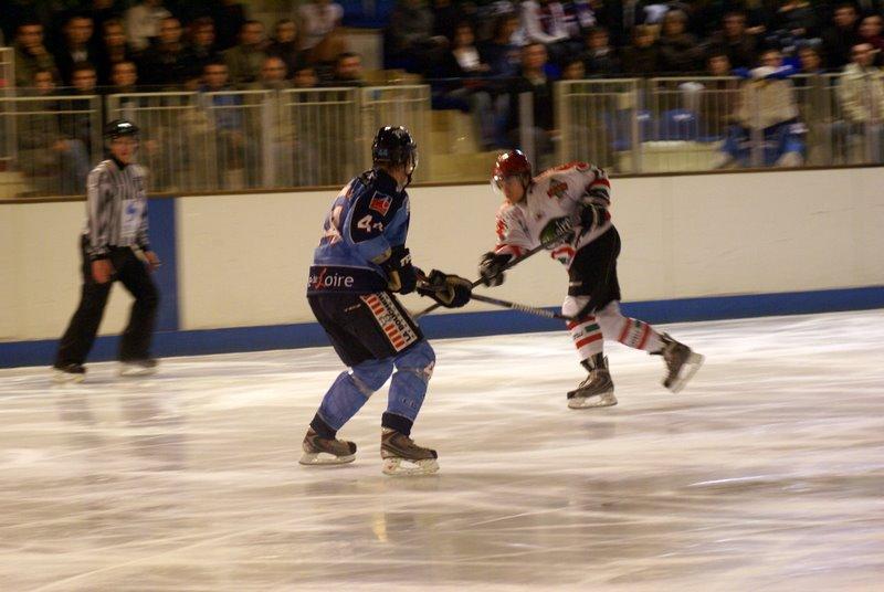 Angers  4 - 2 Mont-Blanc