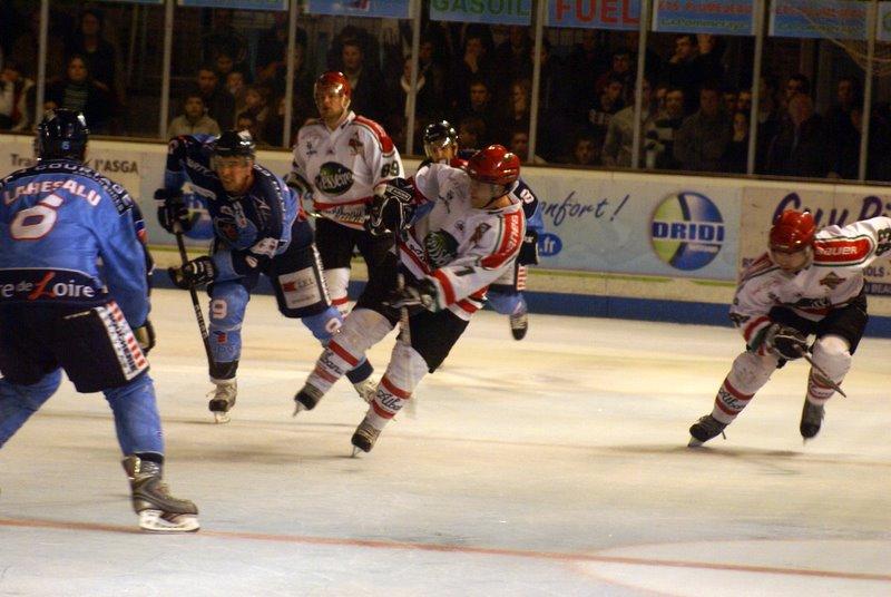Angers  4 - 2 Mont-Blanc