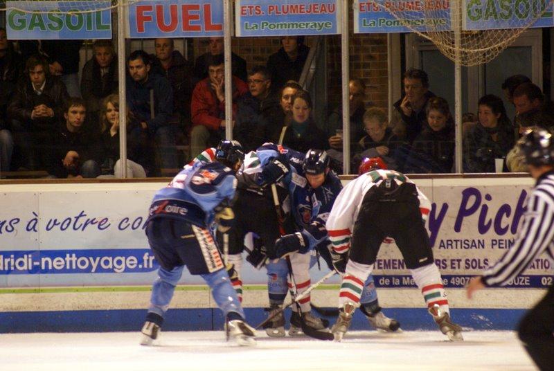 Angers  4 - 2 Mont-Blanc