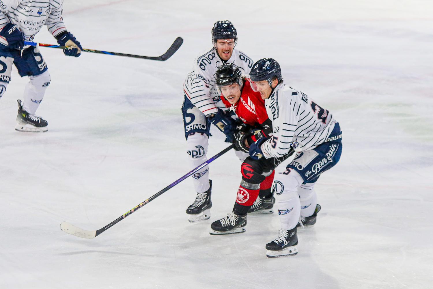 Amiens  5 - 4 Angers 