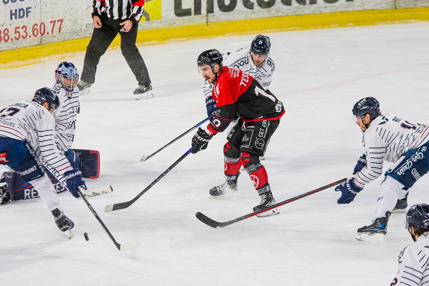 Amiens  5 - 4 Angers 
