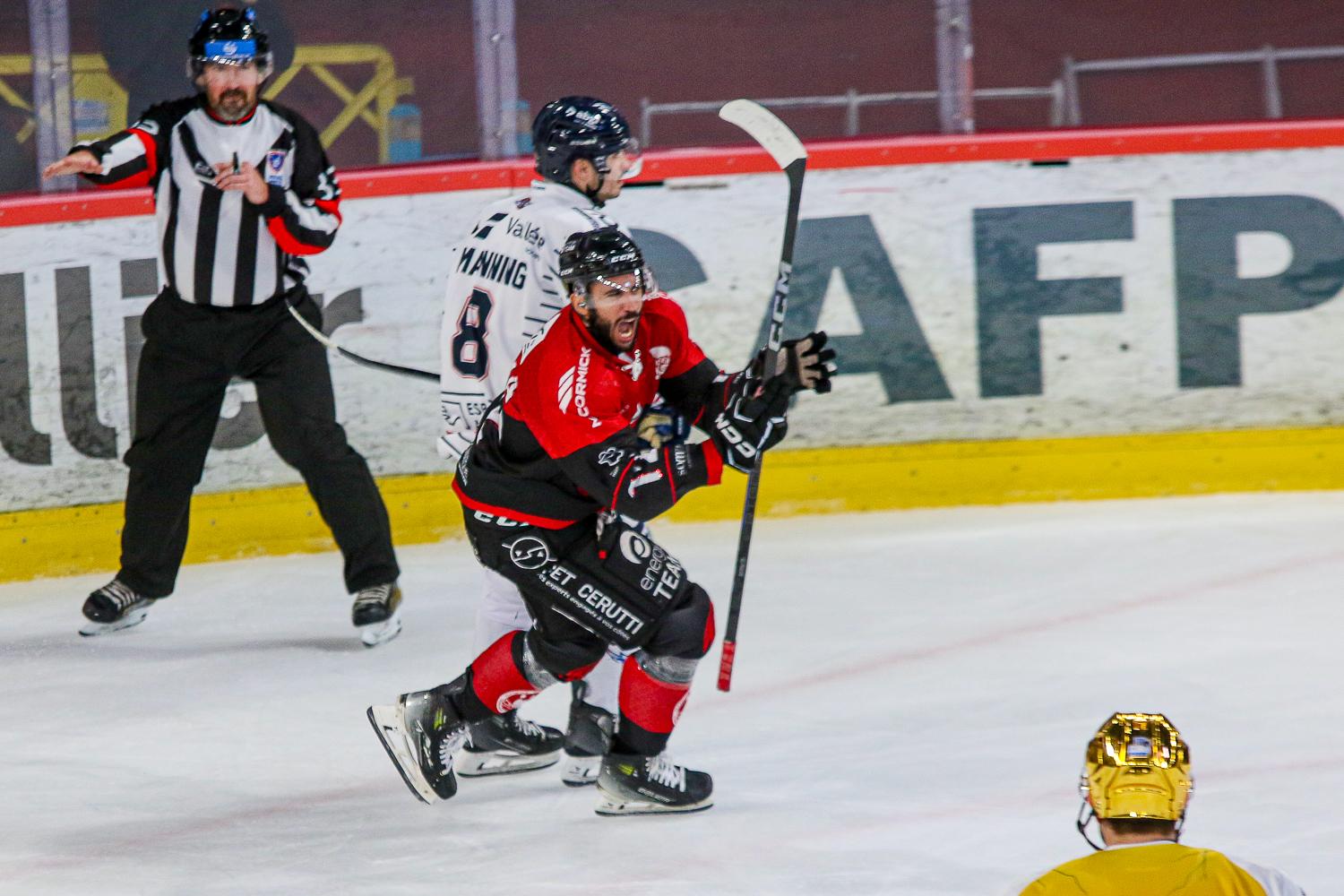 Amiens  5 - 4 Angers 
